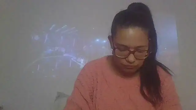 Snapshot of MelOnlyOf chatting on February 2026 06:55:02 PM MelOnlyOf online show from February 2026 06:55:02 PM