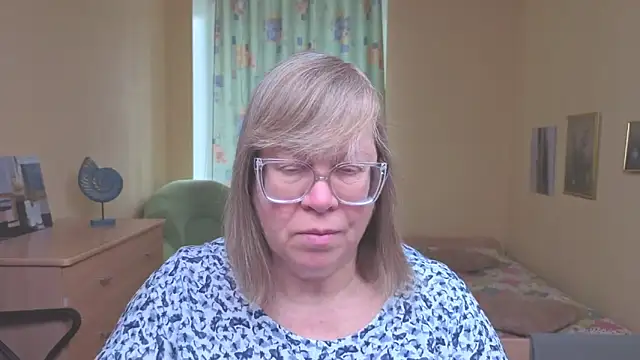 Snapshot of Emma_Eclipsee chatting on February 2026 07:26:01 AM Emma Eclipsee online show from February 2026 07:26:01 AM