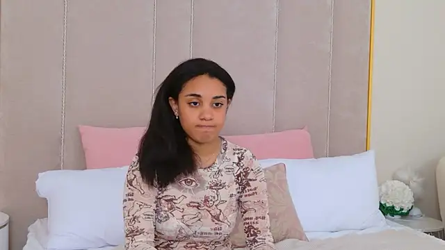 Luna Cortier online show from July 2026 11:23:02 AM