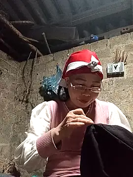 Snapshot of lena-cute chatting on February 2026 12:37:02 PM lena-cute online show from February 2026 12:37:02 PM