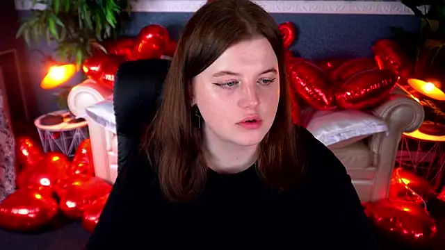 Snapshot of KristiFoxy chatting on February 2026 07:56:01 PM KristiFoxy online show from February 2026 07:56:01 PM