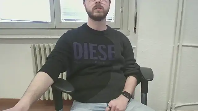 Snapshot of ItalianAlex chatting on February 2026 02:05:02 PM ItalianAlex online show from February 2026 02:05:02 PM