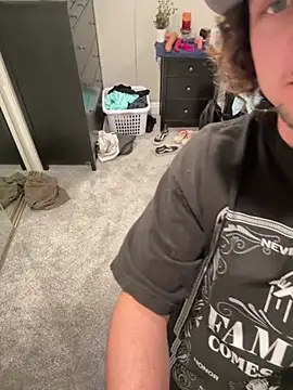 Snapshot of xxlivecouple chatting on March 2026 06:37:01 AM xxlivecouple online show from March 2026 06:37:01 AM