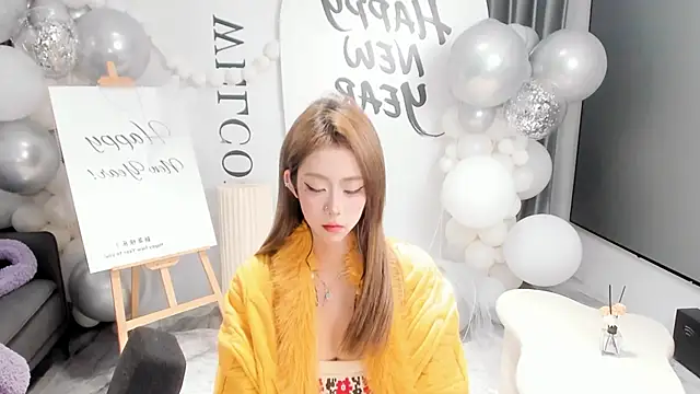 Snapshot of hotgirl0111 chatting on February 2026 11:51:01 AM hotgirl0111 online show from February 2026 11:51:01 AM