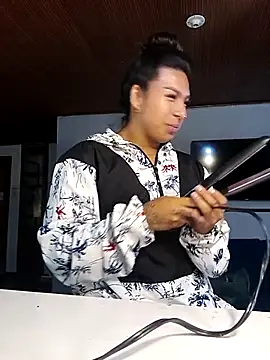 MeelFox online show from March 2026 12:19:02 PM