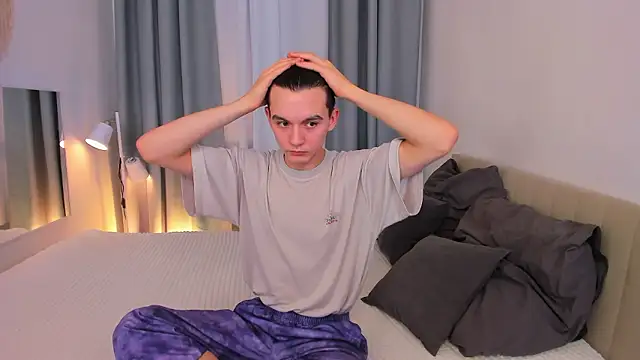 Snapshot of Ian_Harrickton chatting on February 2026 05:30:02 AM Ian Harrickton online show from February 2026 05:30:02 AM