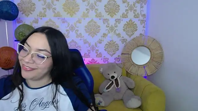 ALISS M  online show from February 2026 08:02:01 PM