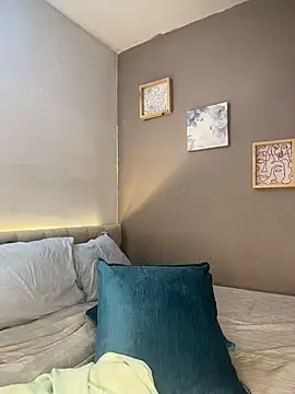 Regina Korz online show from March 2026 08:24:02 PM