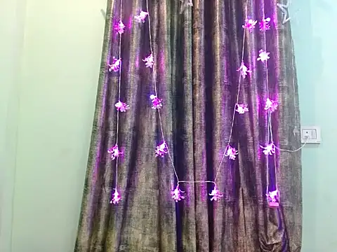 Snapshot of LIZNA_0 chatting on March 2026 06:47:02 PM LIZNA 0 online show from March 2026 06:47:02 PM