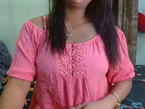 Snapshot of LIZNA_0 chatting on April 2026 06:02:01 PM LIZNA 0 online show from April 2026 06:02:01 PM