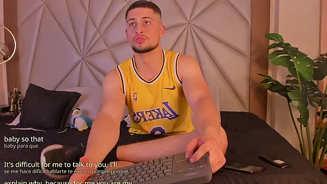 valenssio moretti online show from March 2026 03:45:02 AM