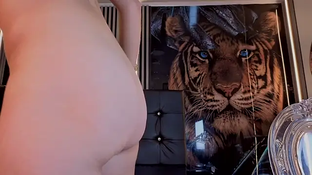 Snapshot of Karolyn_rousse chatting on February 2026 12:38:02 PM Karolyn rousse online show from February 2026 12:38:02 PM