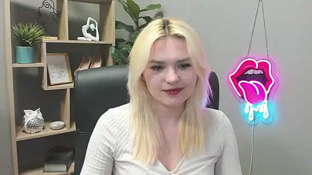 SweetLilyxo online show from April 2026 06:30:02 AM