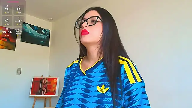 Snapshot of Artt_Juli chatting on July 2026 04:44:02 PM Artt Juli online show from July 2026 04:44:02 PM