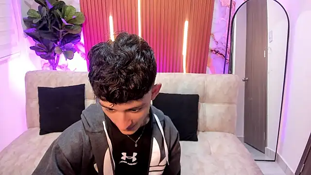 Snapshot of Patrick_Howland_ chatting on February 2026 03:21:02 AM Patrick Howland online show from February 2026 03:21:02 AM