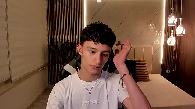 Snapshot of Patrick_Howland_ chatting on February 2026 03:29:02 AM Patrick Howland online show from February 2026 03:29:02 AM