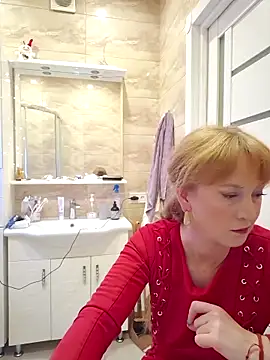 LanaBananaa  online show from April 2026 09:39:33 PM