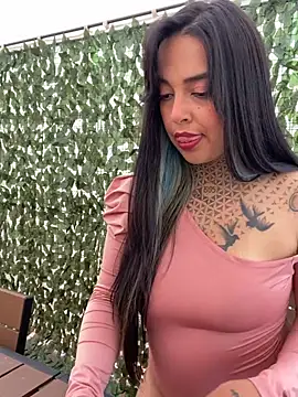 Annie Alicee online show from February 2026 03:20:01 PM