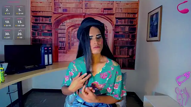 Snapshot of Gata_Salvaje__ chatting on February 2026 03:32:02 AM Gata Salvaje online show from February 2026 03:32:02 AM