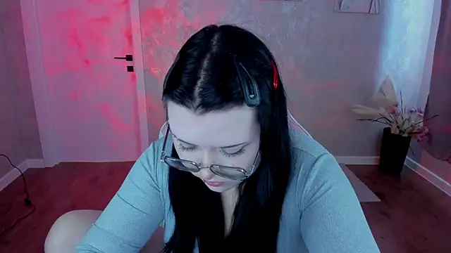 Kira G0ld online show from March 2026 01:07:02 AM