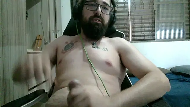 Redlovecouple online show from March 2026 03:58:01 PM