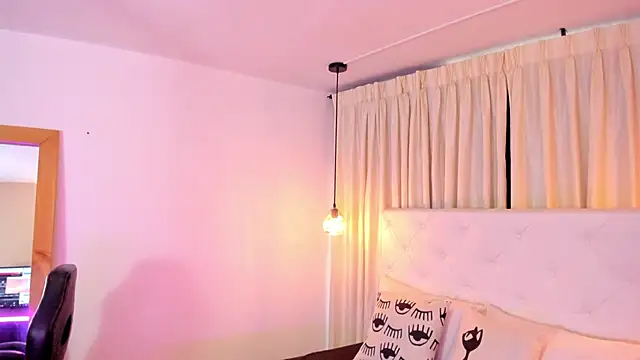 Snapshot of Demon_lala chatting on February 2026 12:20:01 PM Demon lala online show from February 2026 12:20:01 PM