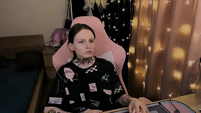 Snapshot of Onyxix chatting on March 2026 07:19:01 PM Onyxix online show from March 2026 07:19:01 PM