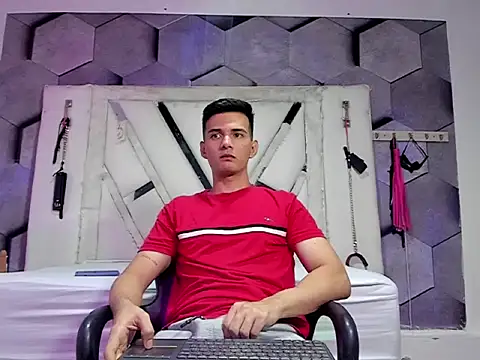 GoldenBoyM online show from May 2026 04:20:02 AM