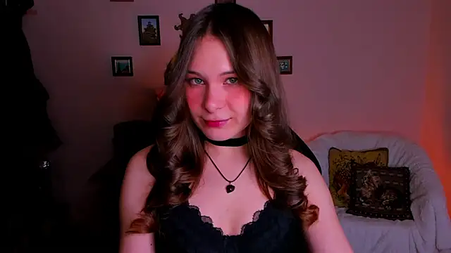 Snapshot of LanaLovely chatting on April 2026 06:22:02 AM LanaLovely online show from April 2026 06:22:02 AM