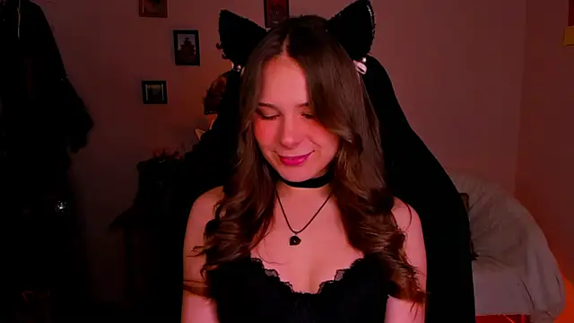 Snapshot of LanaLovely chatting on May 2026 06:42:01 AM LanaLovely online show from May 2026 06:42:01 AM