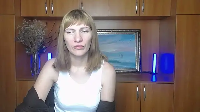Snapshot of Rosalinda_ro chatting on July 2026 06:47:02 PM Rosalinda ro online show from July 2026 06:47:02 PM