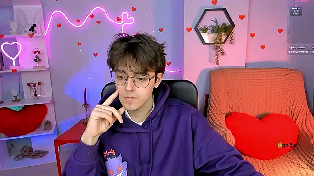 Snapshot of martin_neil chatting on February 2026 01:18:01 PM martin neil online show from February 2026 01:18:01 PM