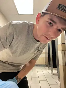 Snapshot of Horus1922 chatting on February 2026 05:33:01 PM Horus1922 online show from February 2026 05:33:01 PM