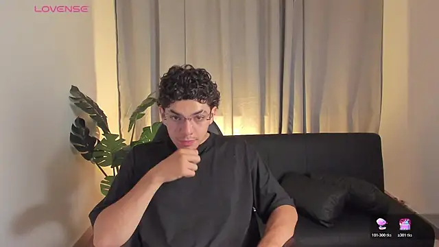 Axel Creed online show from February 2026 04:02:01 AM