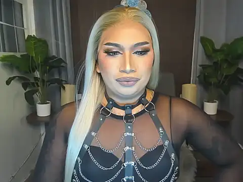 AmandaFlaire  online show from July 2026 12:42:02 PM