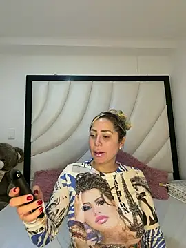 Snapshot of Angelicalove07 chatting on February 2026 10:19:02 PM Angelicalove07 online show from February 2026 10:19:02 PM