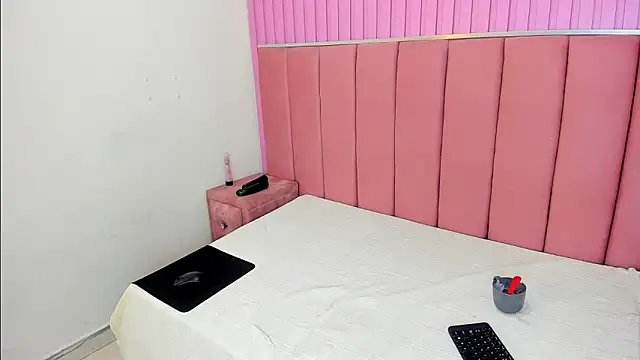 Snapshot of LunaSmithly chatting on April 2026 06:38:01 PM LunaSmithly online show from April 2026 06:38:01 PM