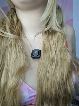 isaneptuneuwu online show from April 2026 01:41:01 AM