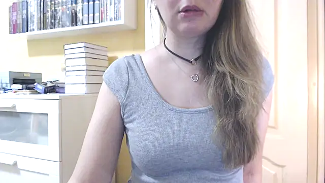 Tasiya online show from February 2026 03:12:01 PM