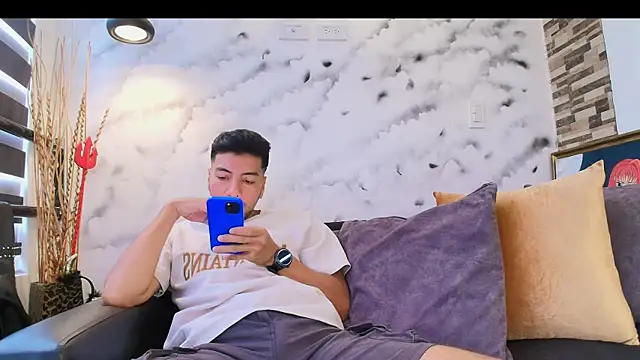 Max Hornye online show from February 2026 06:40:02 PM