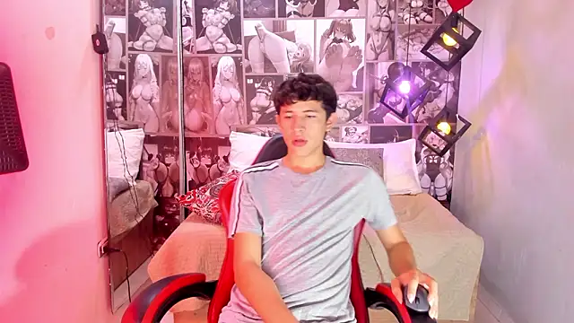 Snapshot of Christian_Foxx chatting on March 2026 12:23:02 AM Christian Foxx online show from March 2026 12:23:02 AM