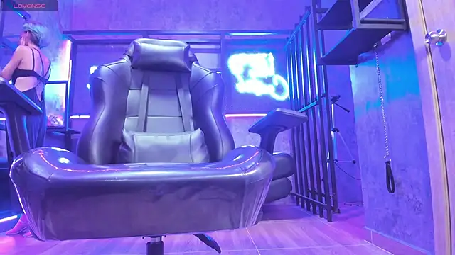 MiistressBlu online show from February 2026 01:15:02 PM