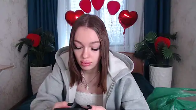 Snapshot of CandyGyrl chatting on February 2026 08:02:02 AM CandyGyrl online show from February 2026 08:02:02 AM