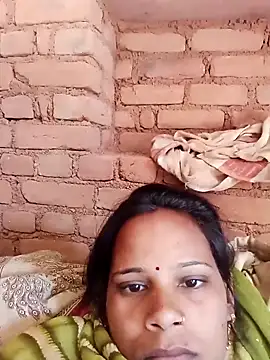 Snapshot of Hot_ree64 chatting on March 2026 04:53:01 AM Hot ree64 online show from March 2026 04:53:01 AM