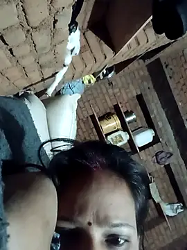 Snapshot of Hot_ree64 chatting on April 2026 03:42:02 PM Hot ree64 online show from April 2026 03:42:02 PM