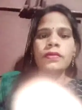 Snapshot of Hot_ree64 chatting on April 2026 04:12:02 PM Hot ree64 online show from April 2026 04:12:02 PM