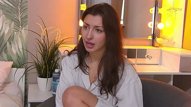 AngelaCox online show from February 2026 06:33:02 AM