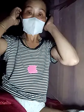 witch-xx online show from April 2026 04:23:01 PM