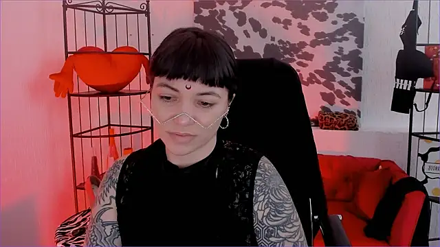 Snapshot of NeoGeisha chatting on February 2026 10:14:01 AM NeoGeisha online show from February 2026 10:14:01 AM