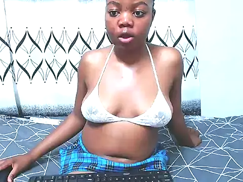 Snapshot of AlliBabe chatting on February 2026 06:47:01 PM AlliBabe online show from February 2026 06:47:01 PM